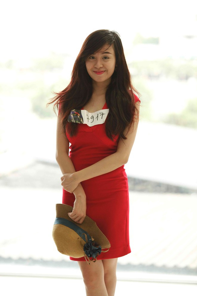 Bà Tưng đã gây bất ngờ và cũng như tạo sự chú ý nơi hàng ngàn thí sinh tham gia vòng casting của chương trình truyền hình Big Brother - Người giấu mặt. Theo một số nguồn tin, cô đã là một trong 12 thí sinh vượt qua vòng loại để bước vào Ngôi nhà chung. Big Brother là chương trình truyền hình dành cho tất cả mọi người, đặc biệt là những người có cá tính mạnh, nên việc Bà Tưng góp mặt ở sân chơi này là một việc bình thường. Ngoài ra, chính sự góp mặt của 