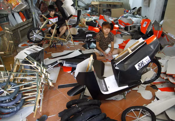 Năm nay mot xe may SH duoc ua chuong,va den tay nguoi mua len den vai tram nghin 