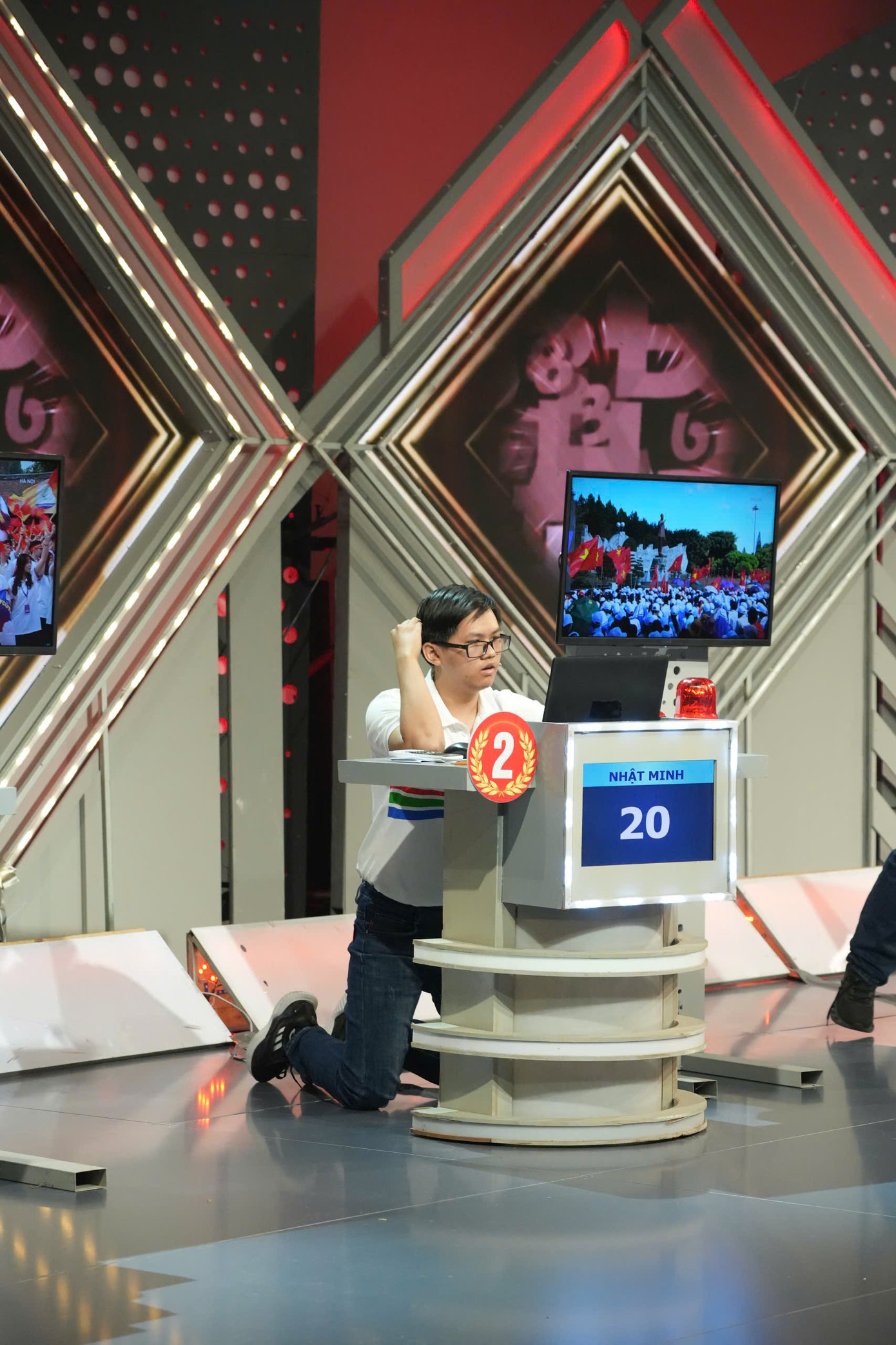 Võ Quang Phú Đức giành ngôi Quán quân Đường lên đỉnh Olympia năm thứ 24 ảnh 38