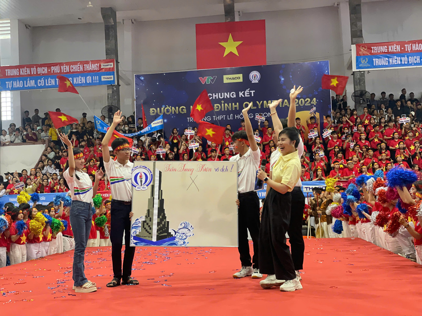 Võ Quang Phú Đức giành ngôi Quán quân Đường lên đỉnh Olympia năm thứ 24 ảnh 46