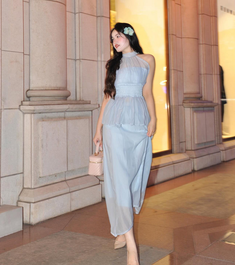 Ngọc Lan nhận được nhiều sự quan tâm sau khi tham gia gameshow hẹn hò Ngọc Lan nhận được nhiều sự quan tâm sau khi tham gia gameshow hẹn hò