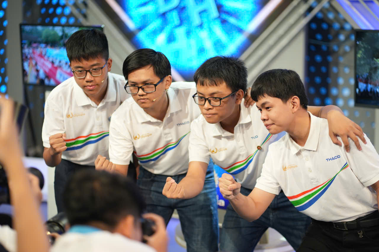 4 chàng trai đã sẵn sàng tranh tài. Ảnh: Hoàng Mạnh Thắng