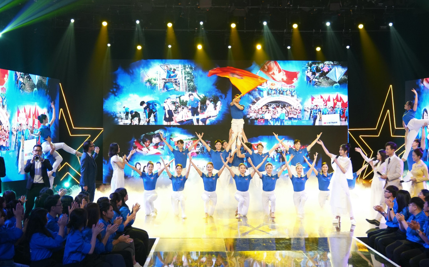 Tuyên dương Gương mặt trẻ Việt Nam tiêu biểu năm 2023: Những người 'lĩnh ấn tiên phong' ảnh 15