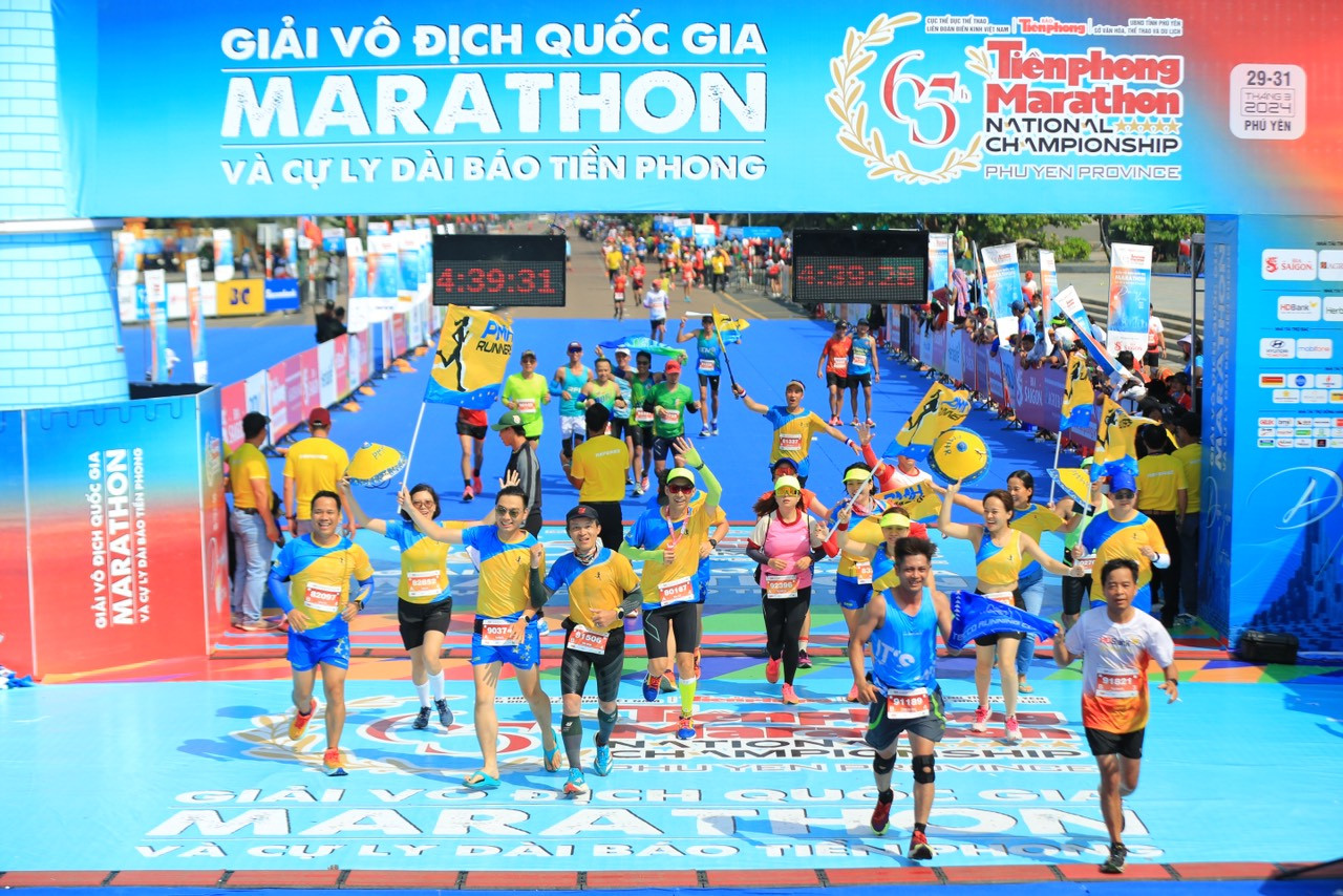 Tiền Phong Marathon 2024: Trên bục vinh quang ảnh 201