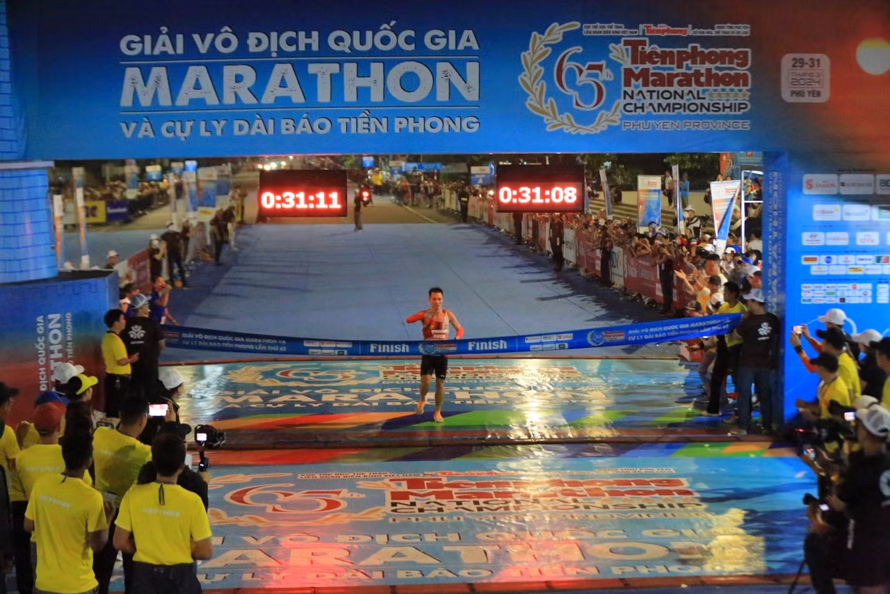 Tiền Phong Marathon 2024: Trên bục vinh quang ảnh 54