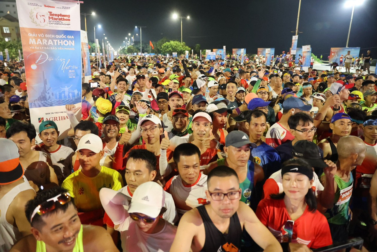 Tiền Phong Marathon 2024: Trên bục vinh quang ảnh 19