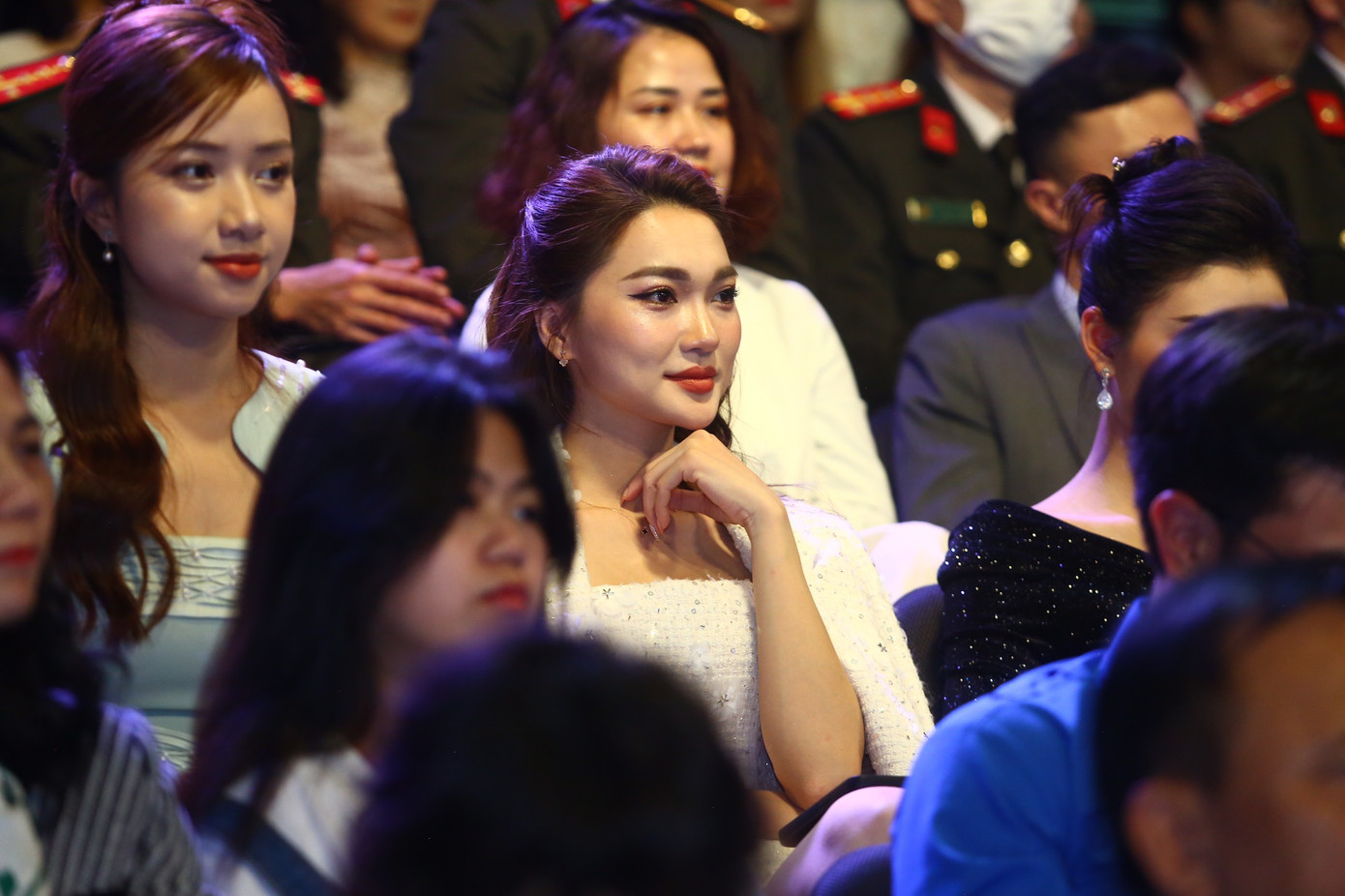 Tuyên dương Gương mặt trẻ Việt Nam tiêu biểu năm 2023: Những người 'lĩnh ấn tiên phong' ảnh 18