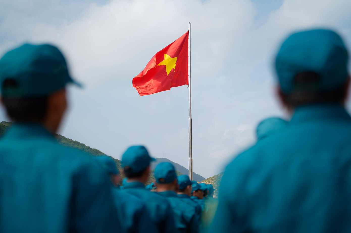 Thiêng liêng Lễ Thượng cờ 'Tổ quốc trong lòng Tổ quốc' ảnh 21 Thiêng liêng Lễ Thượng cờ 'Tổ quốc trong lòng Tổ quốc' ảnh 21