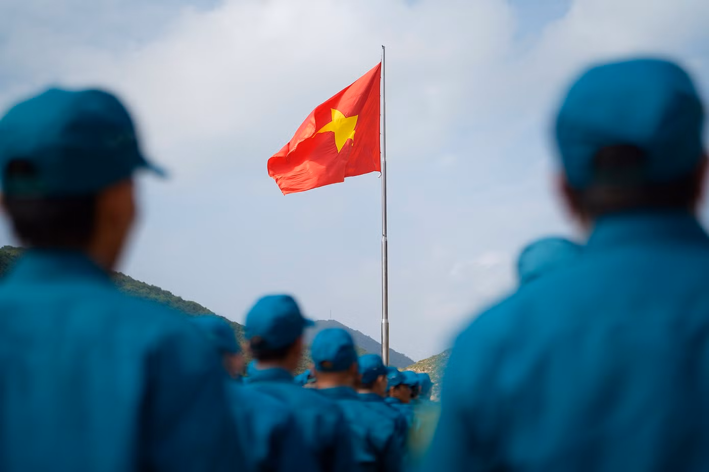 Thiêng liêng Lễ Thượng cờ 'Tổ quốc trong lòng Tổ quốc' ảnh 21 Thiêng liêng Lễ Thượng cờ 'Tổ quốc trong lòng Tổ quốc' ảnh 21