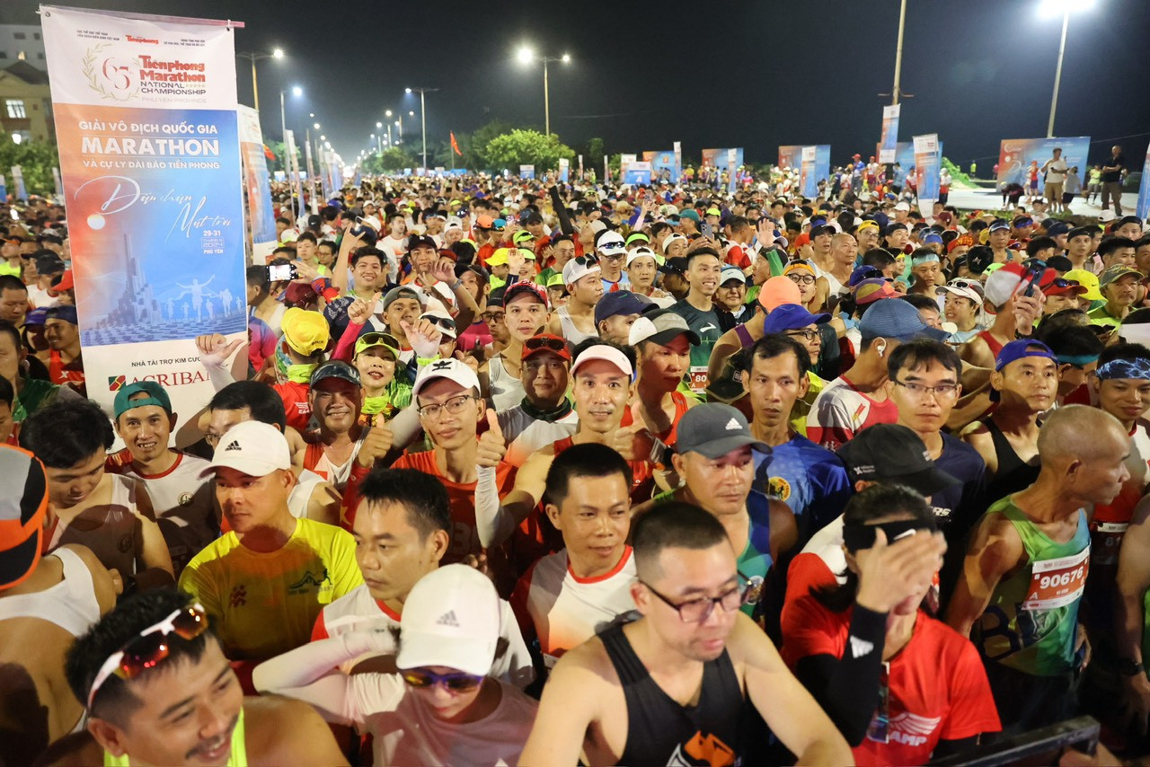 Tiền Phong Marathon 2024: Trên bục vinh quang ảnh 27