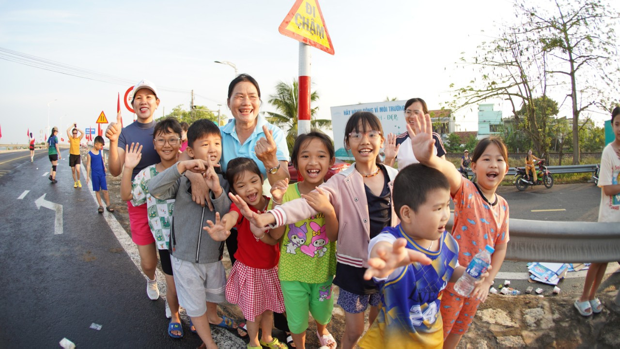 Tiền Phong Marathon 2024: Trên bục vinh quang ảnh 125