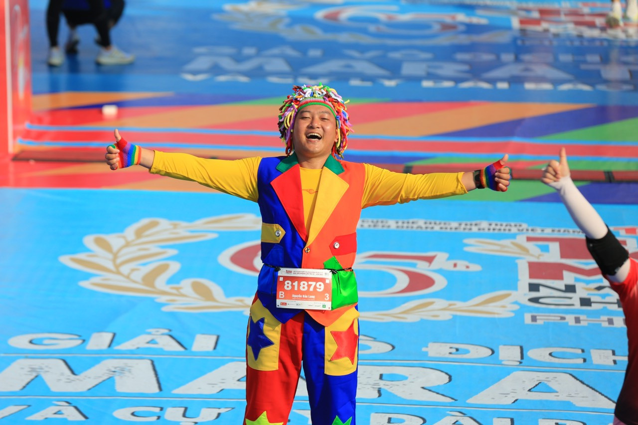 Tiền Phong Marathon 2024: Trên bục vinh quang ảnh 190