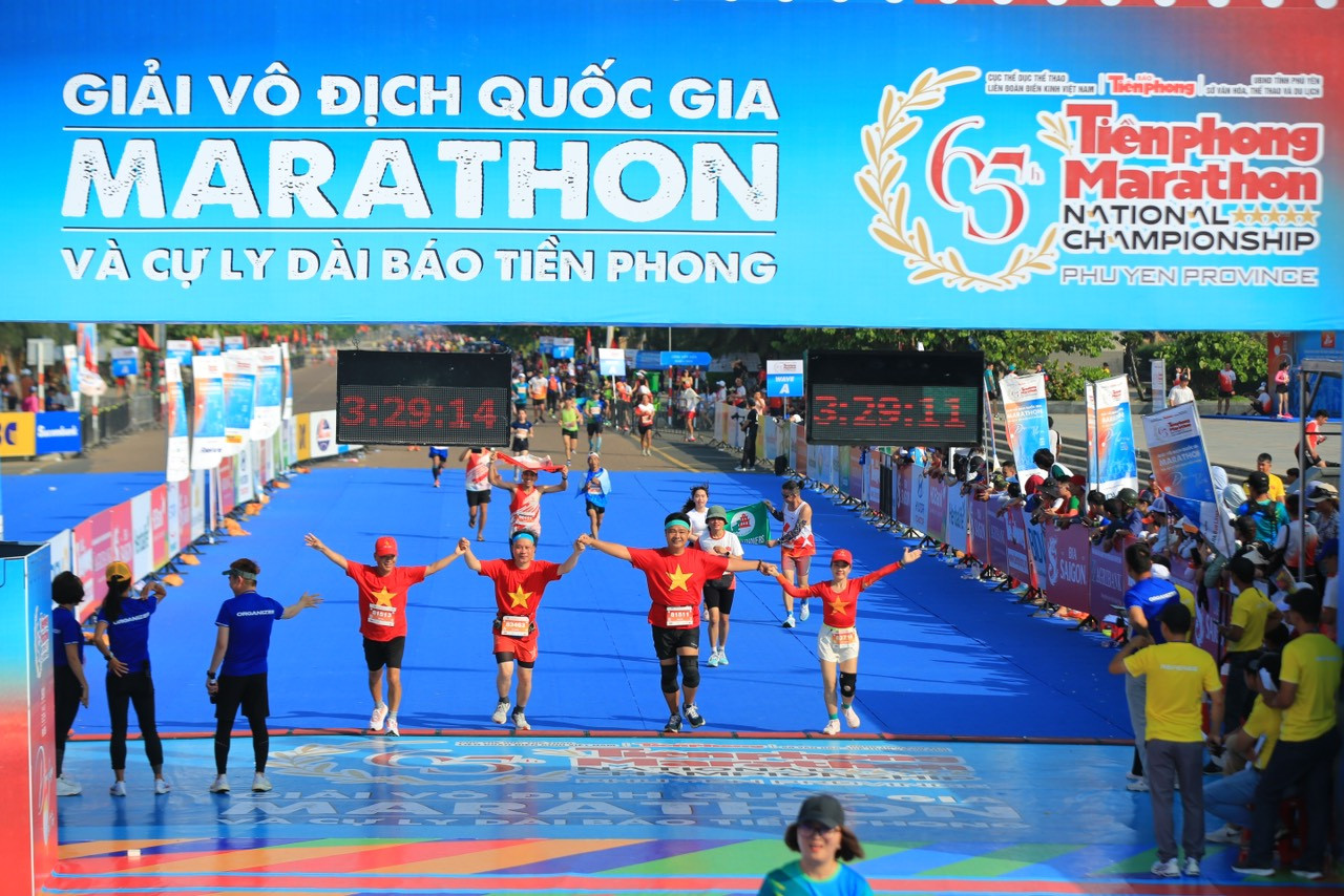 Tiền Phong Marathon 2024: Trên bục vinh quang ảnh 187