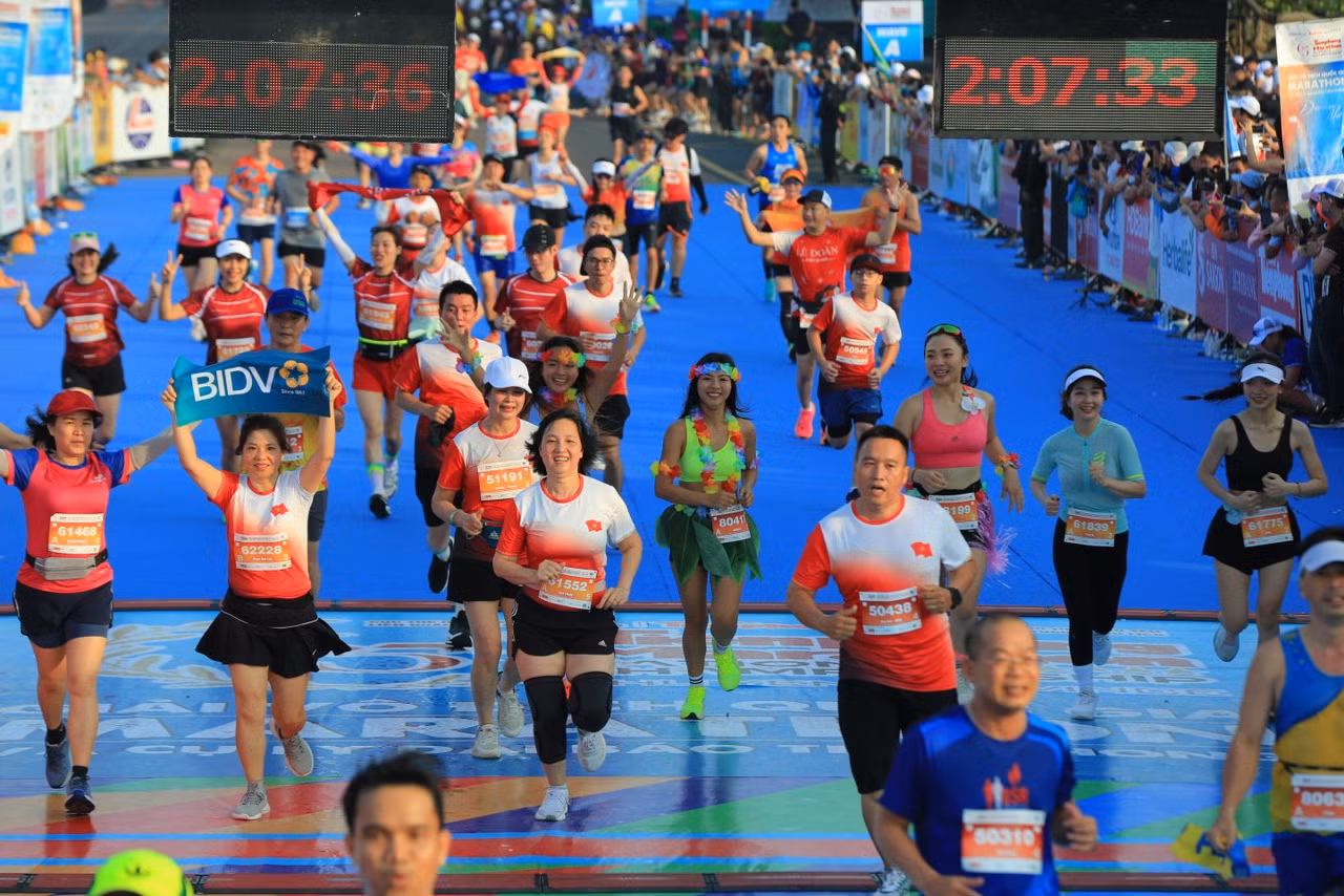 Tiền Phong Marathon 2024: Trên bục vinh quang ảnh 148