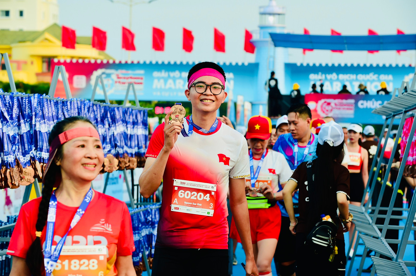 Tiền Phong Marathon 2024: Trên bục vinh quang ảnh 93