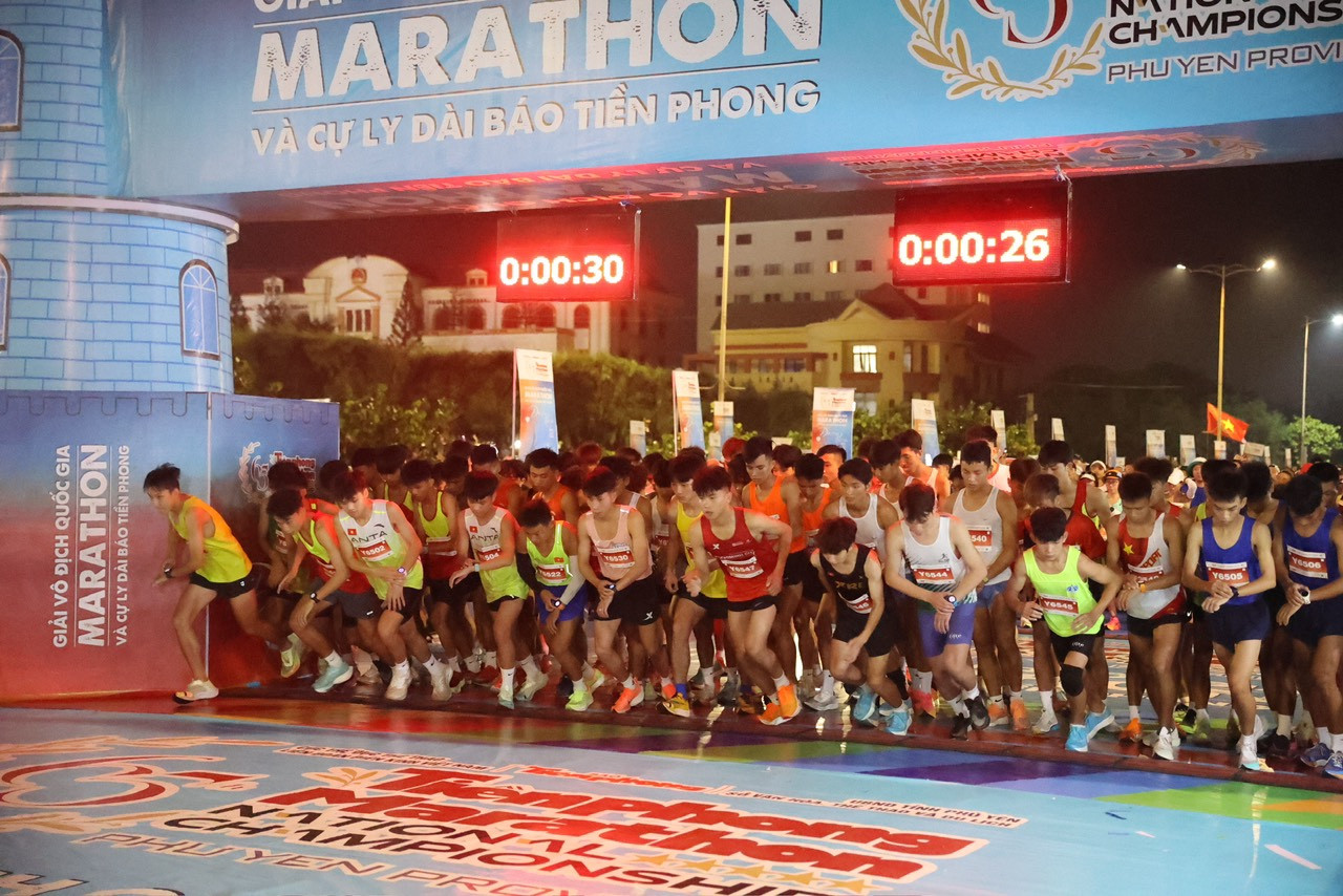 Tiền Phong Marathon 2024: Trên bục vinh quang ảnh 38