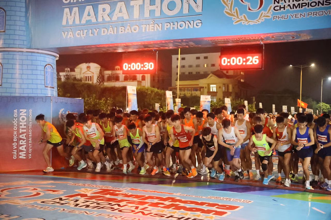 Tiền Phong Marathon 2024: Trên bục vinh quang ảnh 38