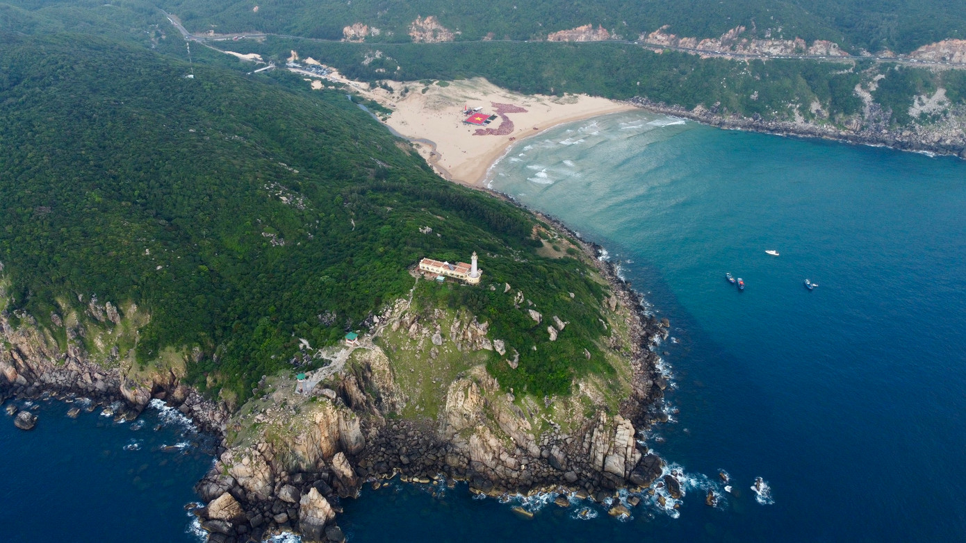 Thiêng liêng Lễ Thượng cờ 'Tổ quốc trong lòng Tổ quốc'. Thiêng liêng Lễ Thượng cờ 'Tổ quốc trong lòng Tổ quốc'.