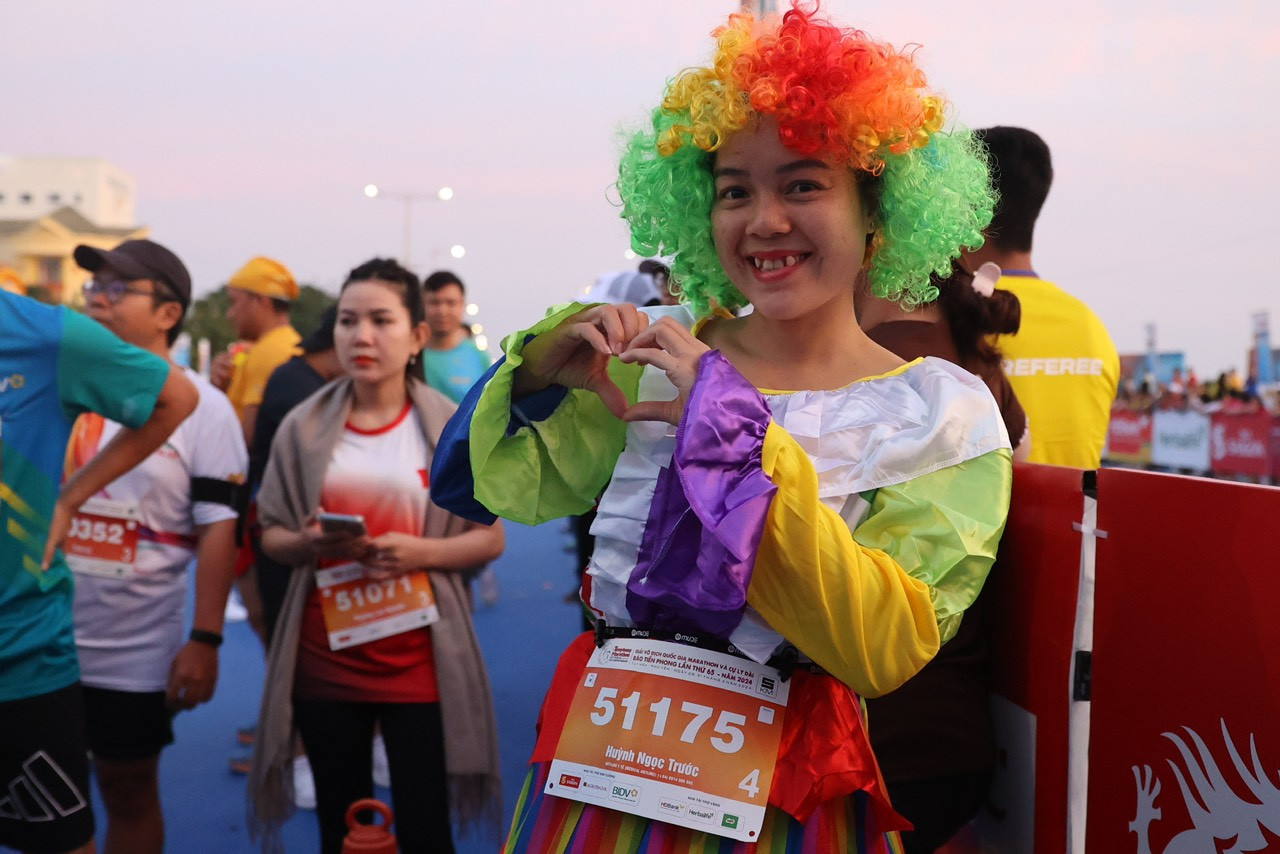 Tiền Phong Marathon 2024: Trên bục vinh quang ảnh 104