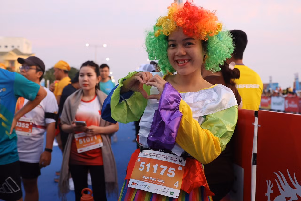 Tiền Phong Marathon 2024: Trên bục vinh quang ảnh 104