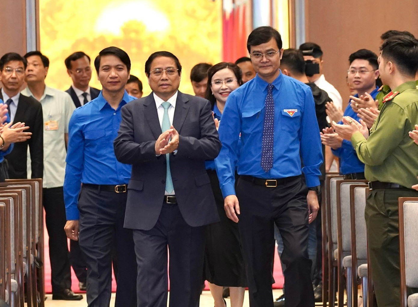 Thủ tướng Phạm Minh Chính đến dự cuộc gặp mặt và đối thoại với thanh niên năm 2024.