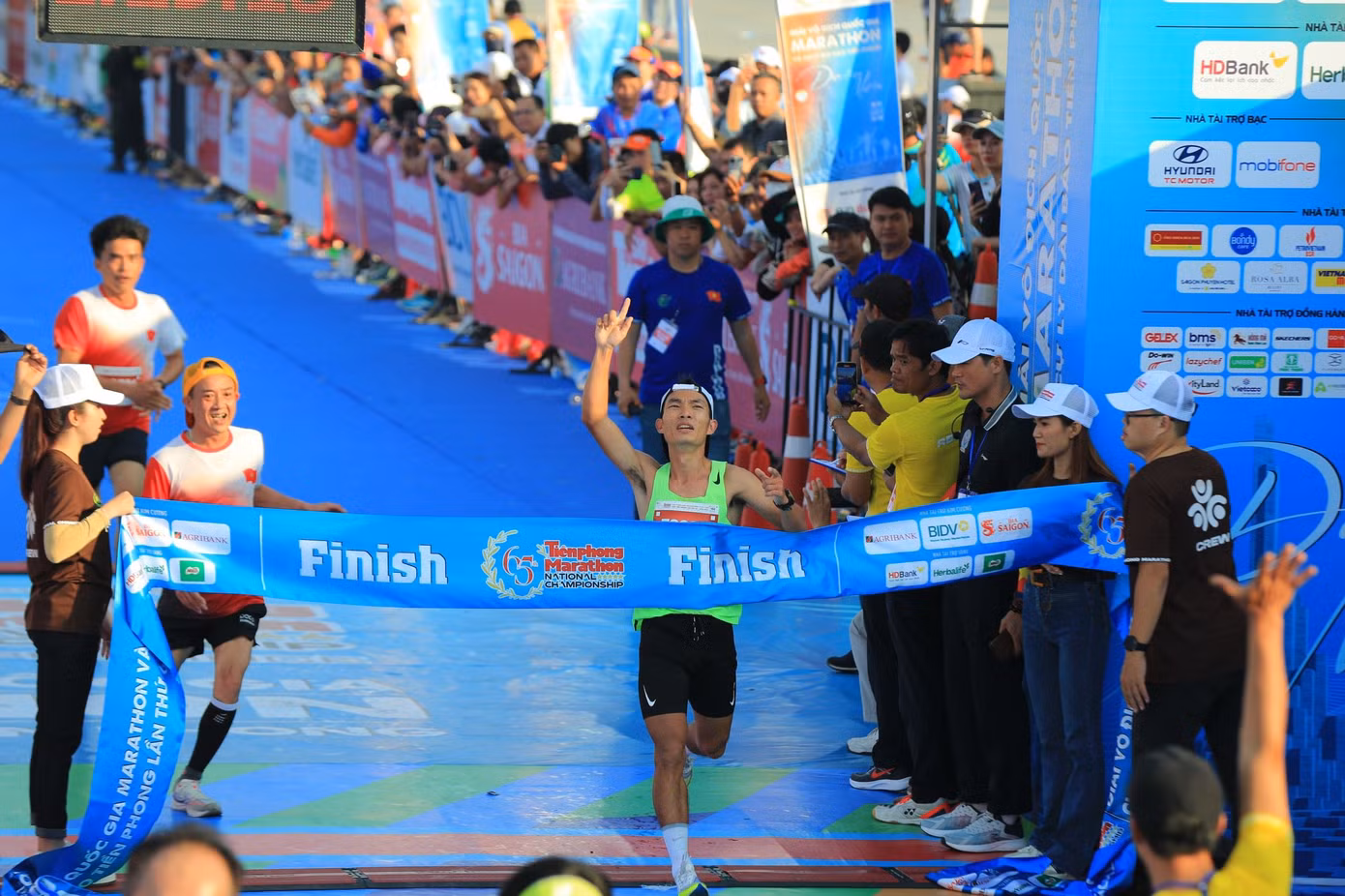 Tiền Phong Marathon 2024: Trên bục vinh quang ảnh 143