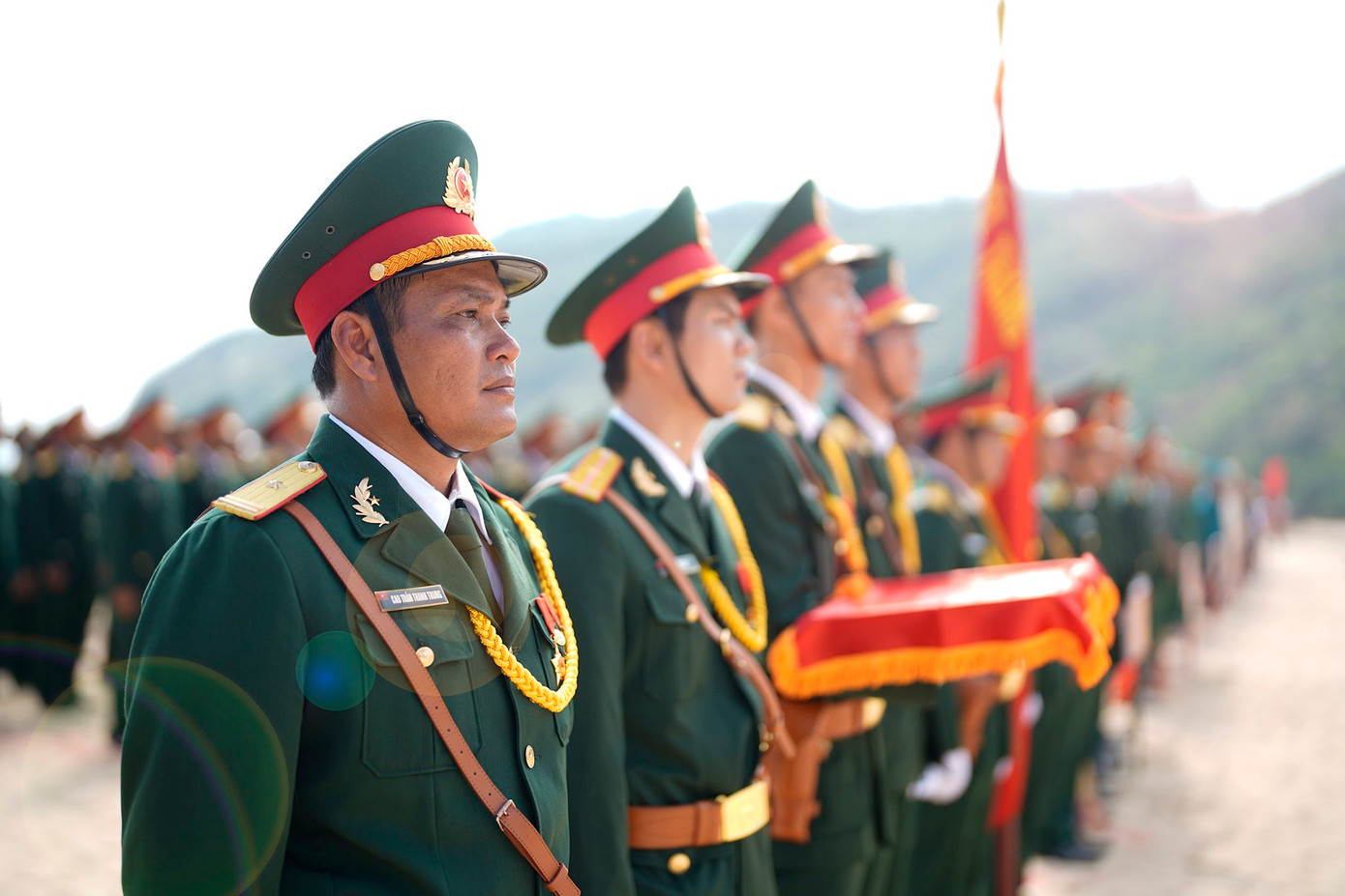 Thiêng liêng Lễ Thượng cờ 'Tổ quốc trong lòng Tổ quốc' ảnh 13 Thiêng liêng Lễ Thượng cờ 'Tổ quốc trong lòng Tổ quốc' ảnh 13