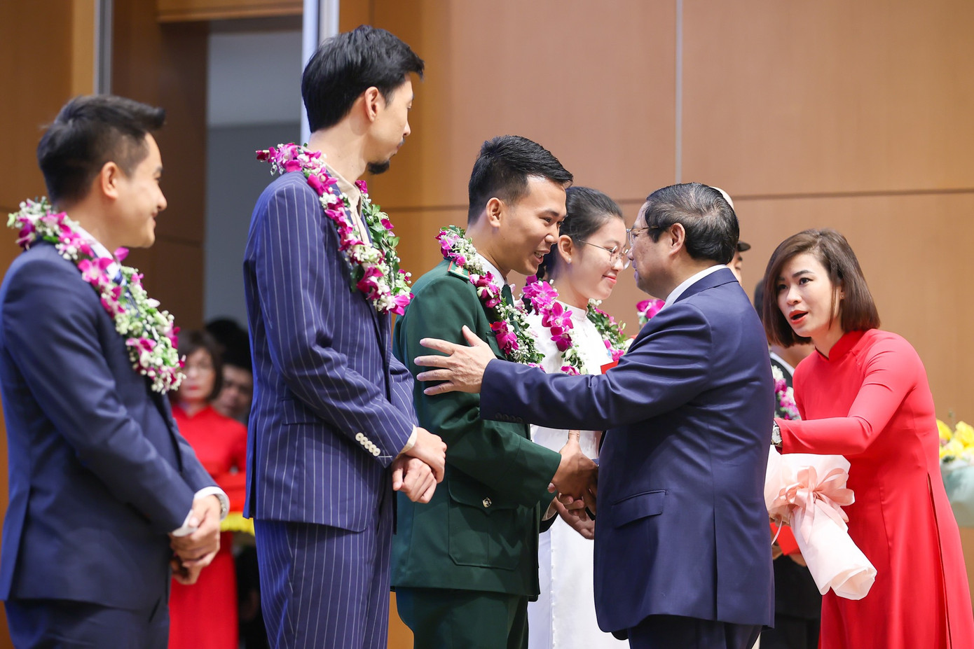 Thủ tướng Phạm Minh Chính chúc mừng các Gương mặt trẻ Việt Nam tiêu biểu năm 2023. Thủ tướng Phạm Minh Chính chúc mừng các Gương mặt trẻ Việt Nam tiêu biểu năm 2023.