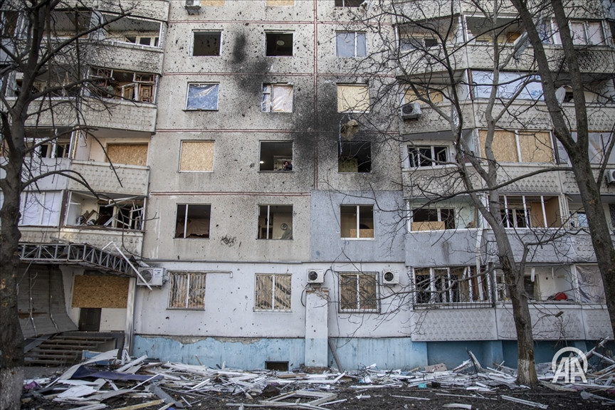 Một tòa nhà ở Ukraine bị hư hại do xung đột. Ảnh: AA