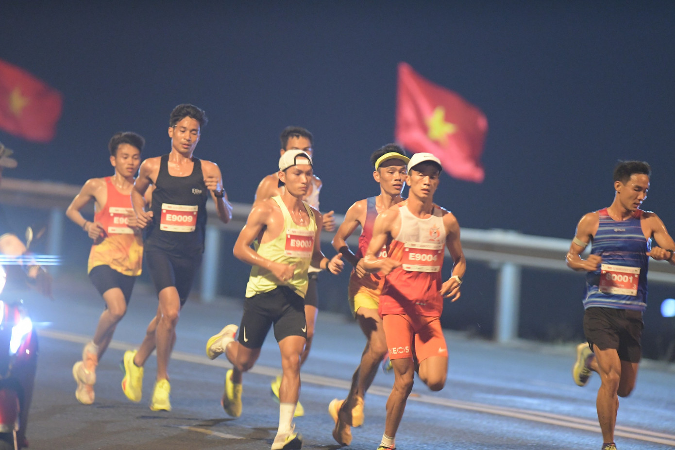 Tiền Phong Marathon 2024: Trên bục vinh quang ảnh 51