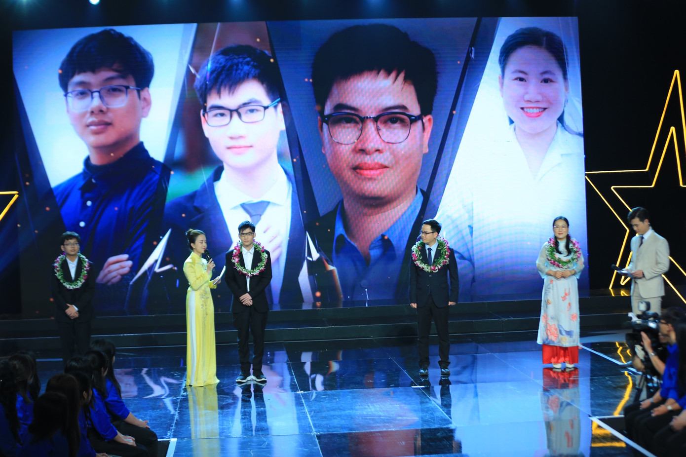 Tuyên dương Gương mặt trẻ Việt Nam tiêu biểu năm 2023: Những người 'lĩnh ấn tiên phong' ảnh 22