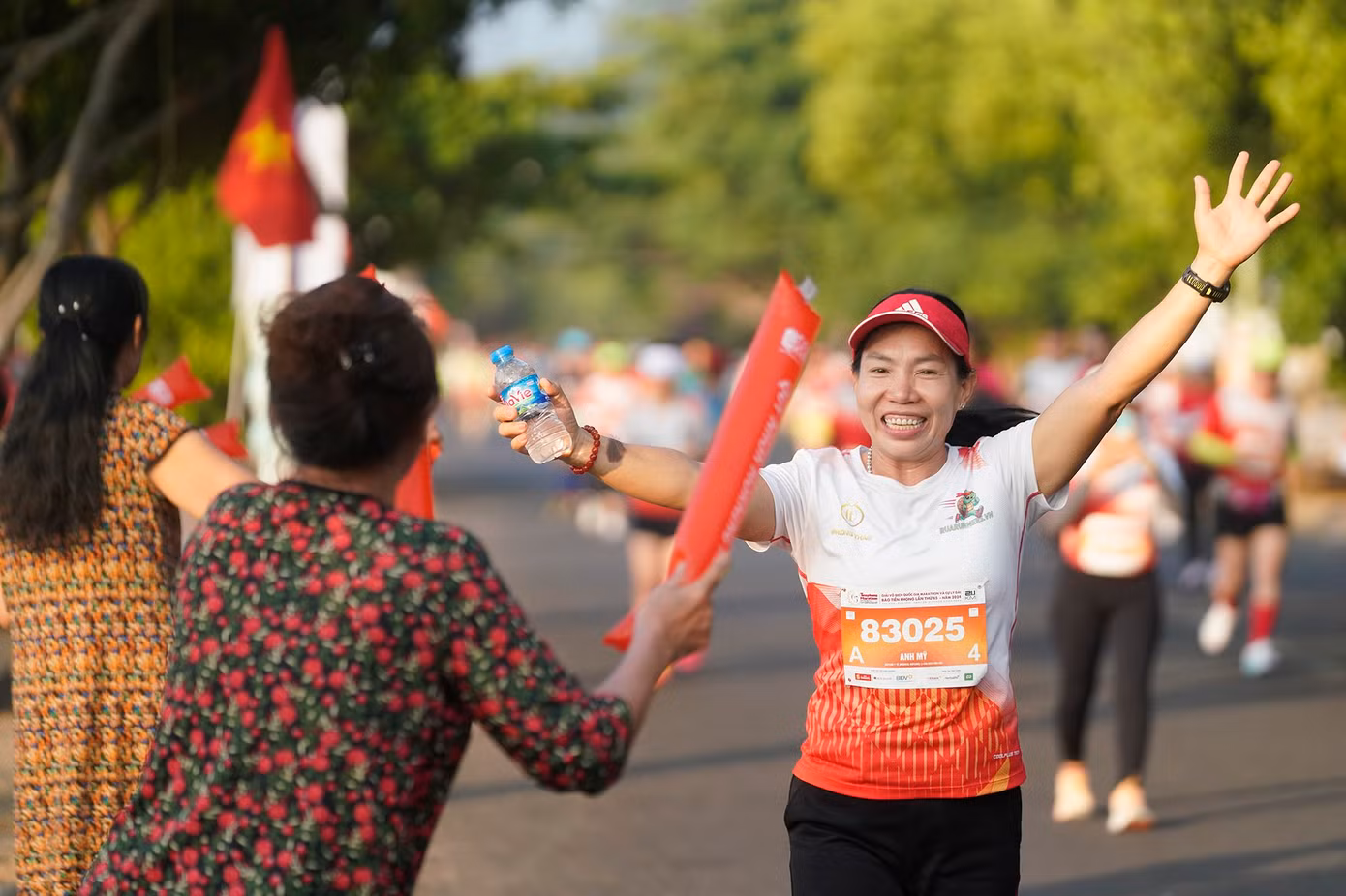 Tiền Phong Marathon 2024: Trên bục vinh quang ảnh 171