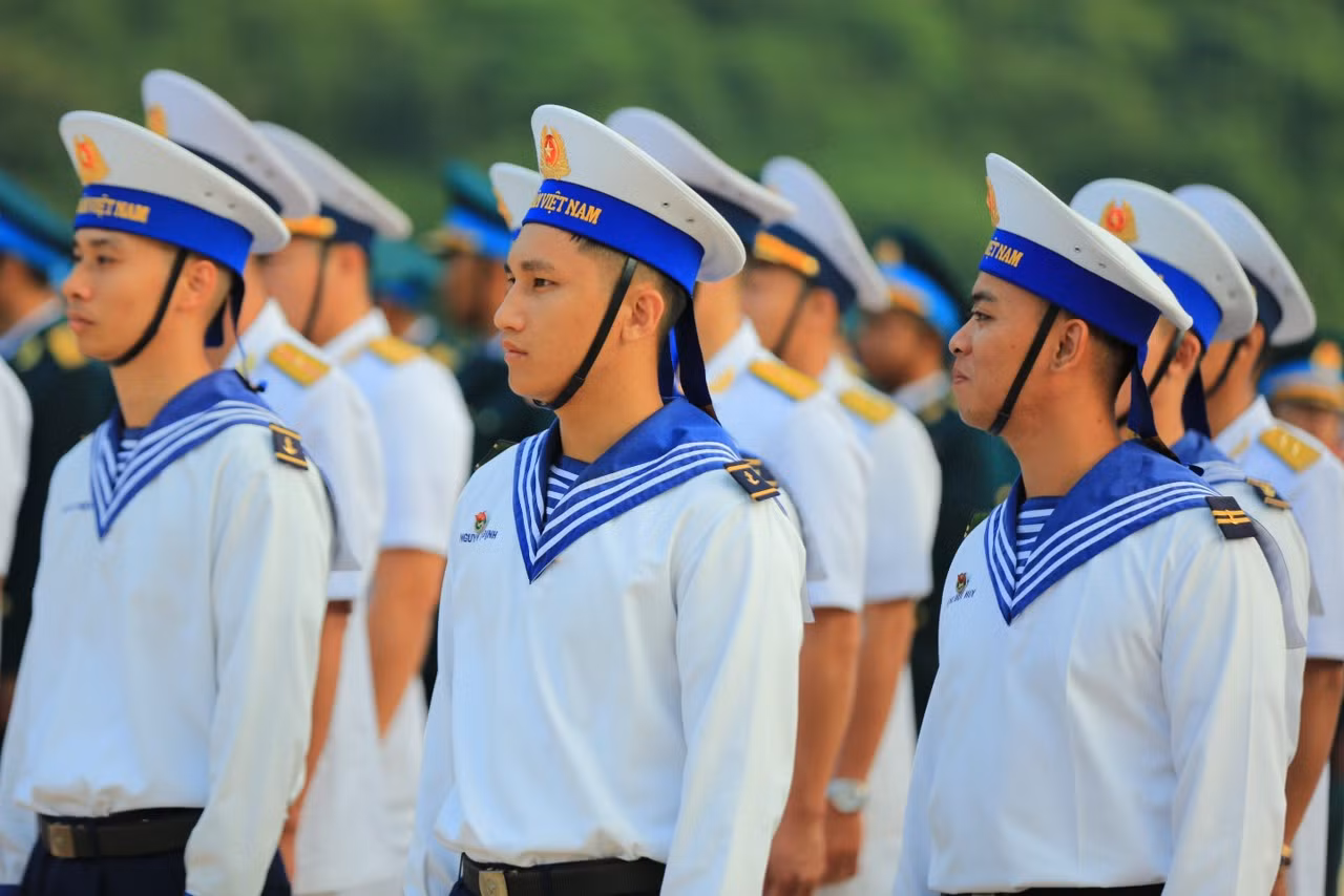 Thiêng liêng Lễ Thượng cờ 'Tổ quốc trong lòng Tổ quốc' ảnh 9 Thiêng liêng Lễ Thượng cờ 'Tổ quốc trong lòng Tổ quốc' ảnh 9