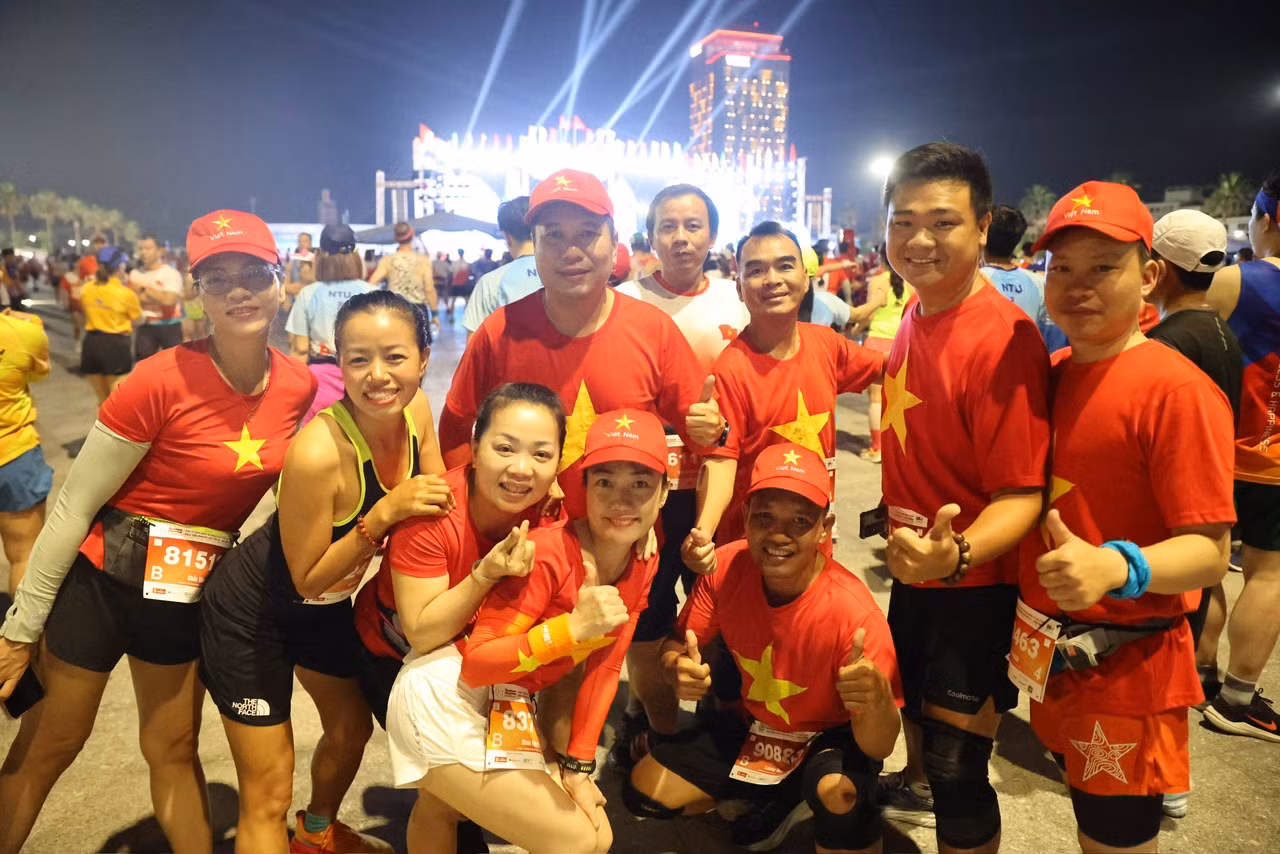 Tiền Phong Marathon 2024: Trên bục vinh quang ảnh 9