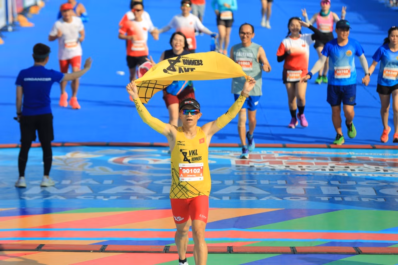 Tiền Phong Marathon 2024: Trên bục vinh quang ảnh 191