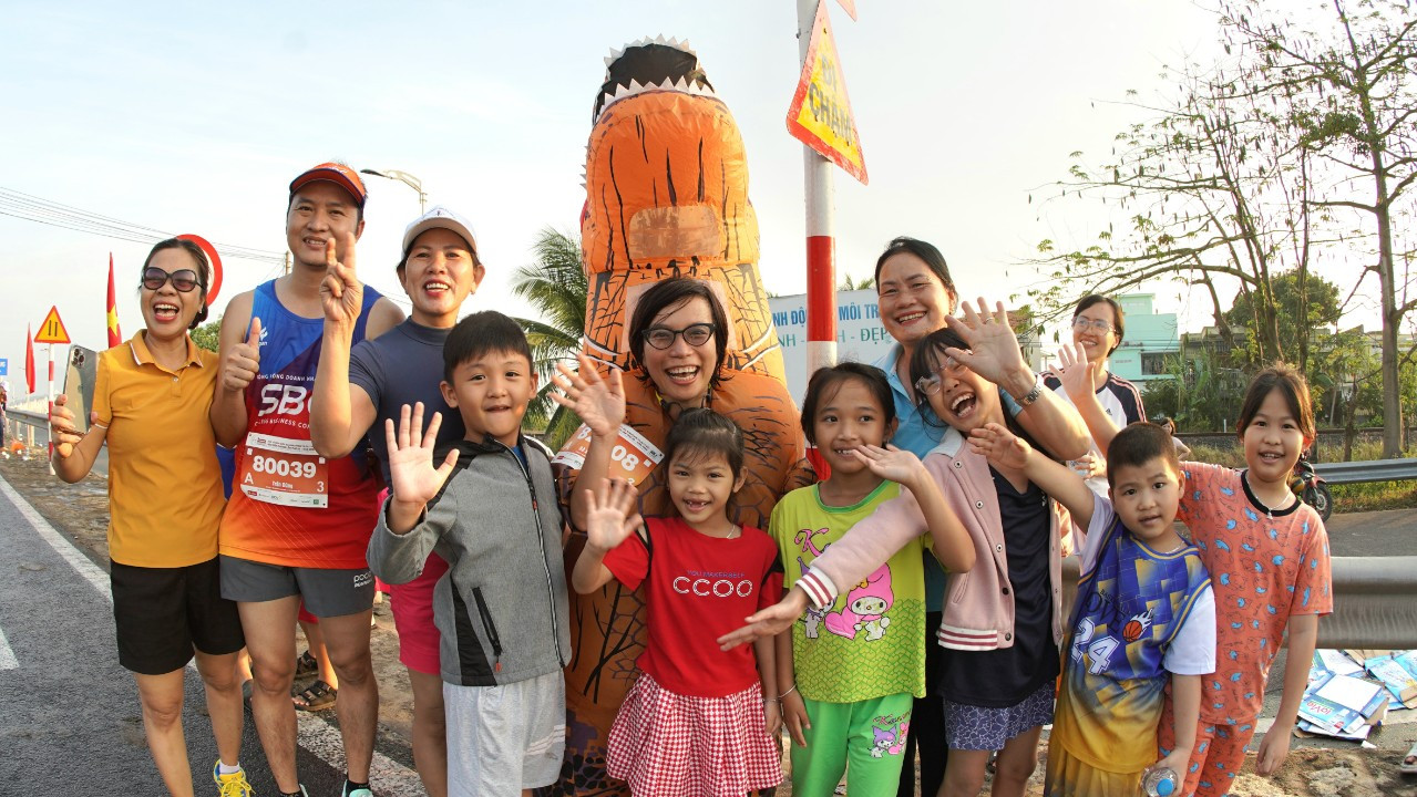 Tiền Phong Marathon 2024: Trên bục vinh quang ảnh 126