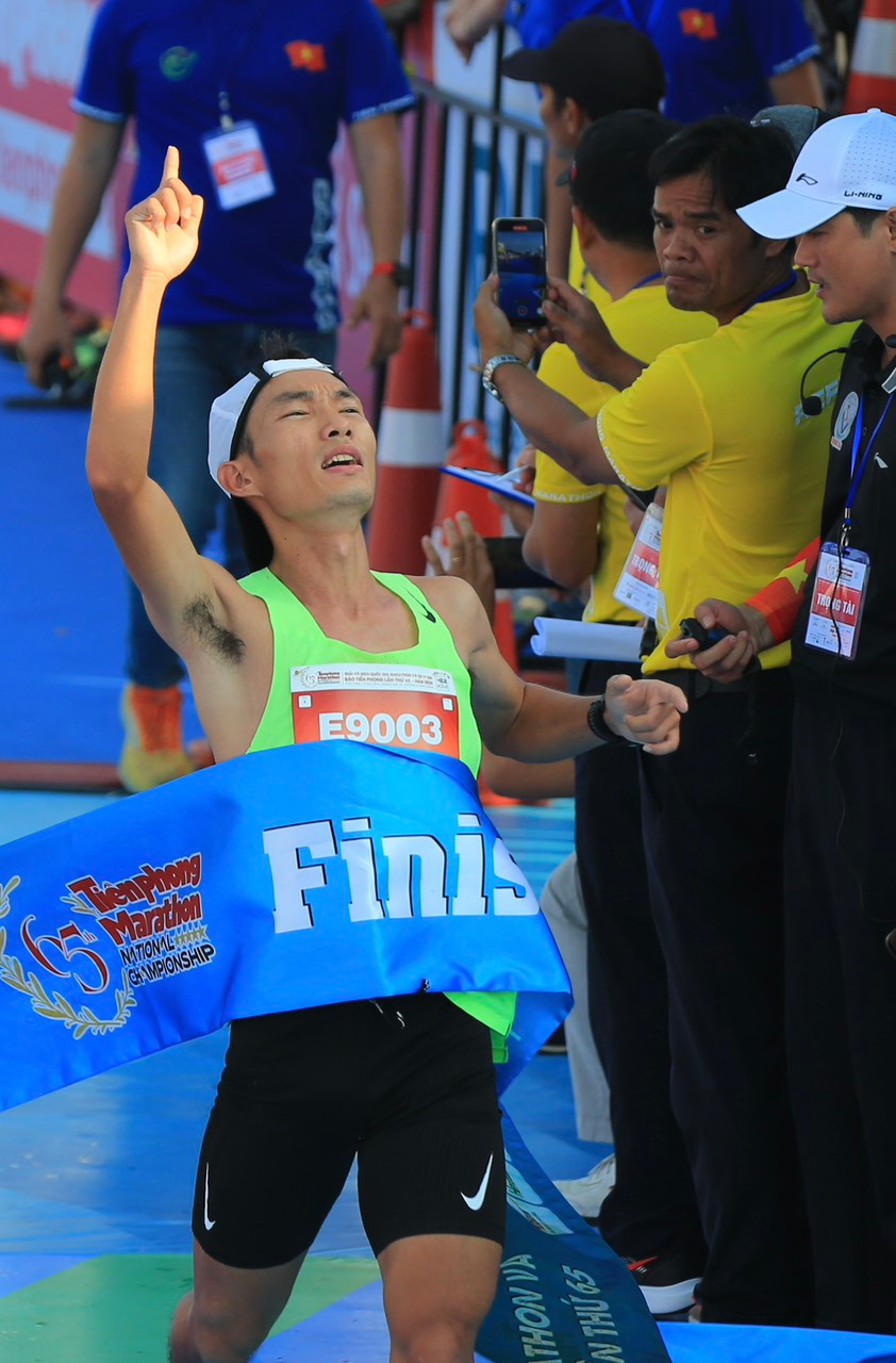 Tiền Phong Marathon 2024: Trên bục vinh quang ảnh 154