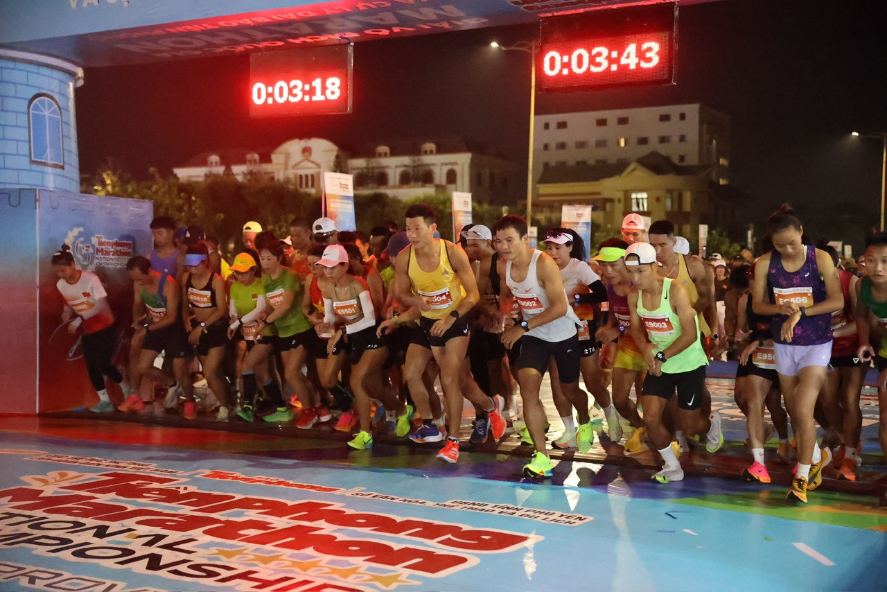 Tiền Phong Marathon 2024: Trên bục vinh quang ảnh 39