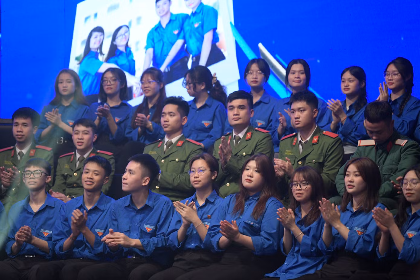 Sáng mãi con đường cách mạng của thanh niên ảnh 7