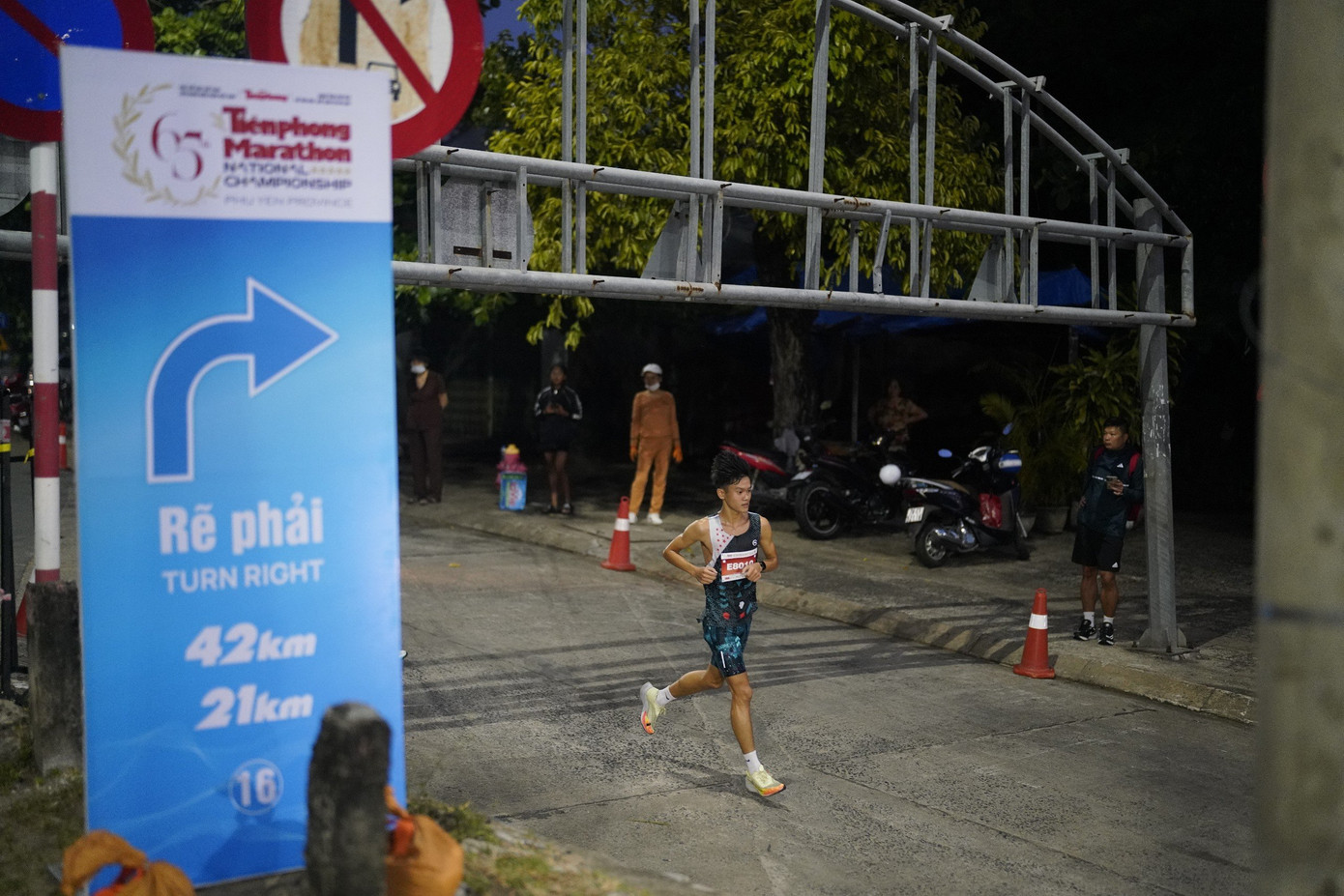 Tiền Phong Marathon 2024: Trên bục vinh quang ảnh 89