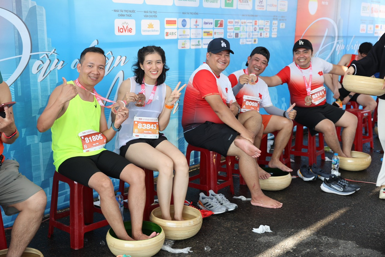 Tiền Phong Marathon 2024: Trên bục vinh quang ảnh 184