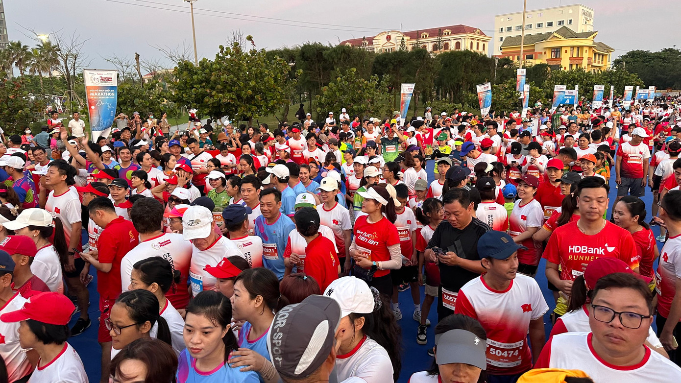 Tiền Phong Marathon 2024: Trên bục vinh quang ảnh 74
