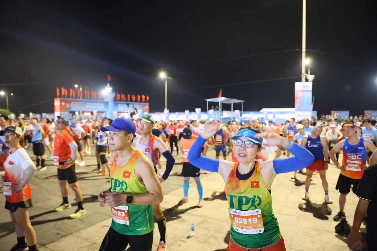 Tiền Phong Marathon 2024: Trên bục vinh quang ảnh 14