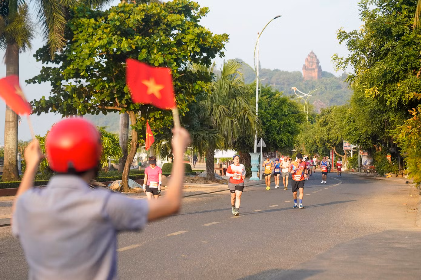 Tháp Nhạn linh thiêng giữa lòng thành phố Tuy Hòa.