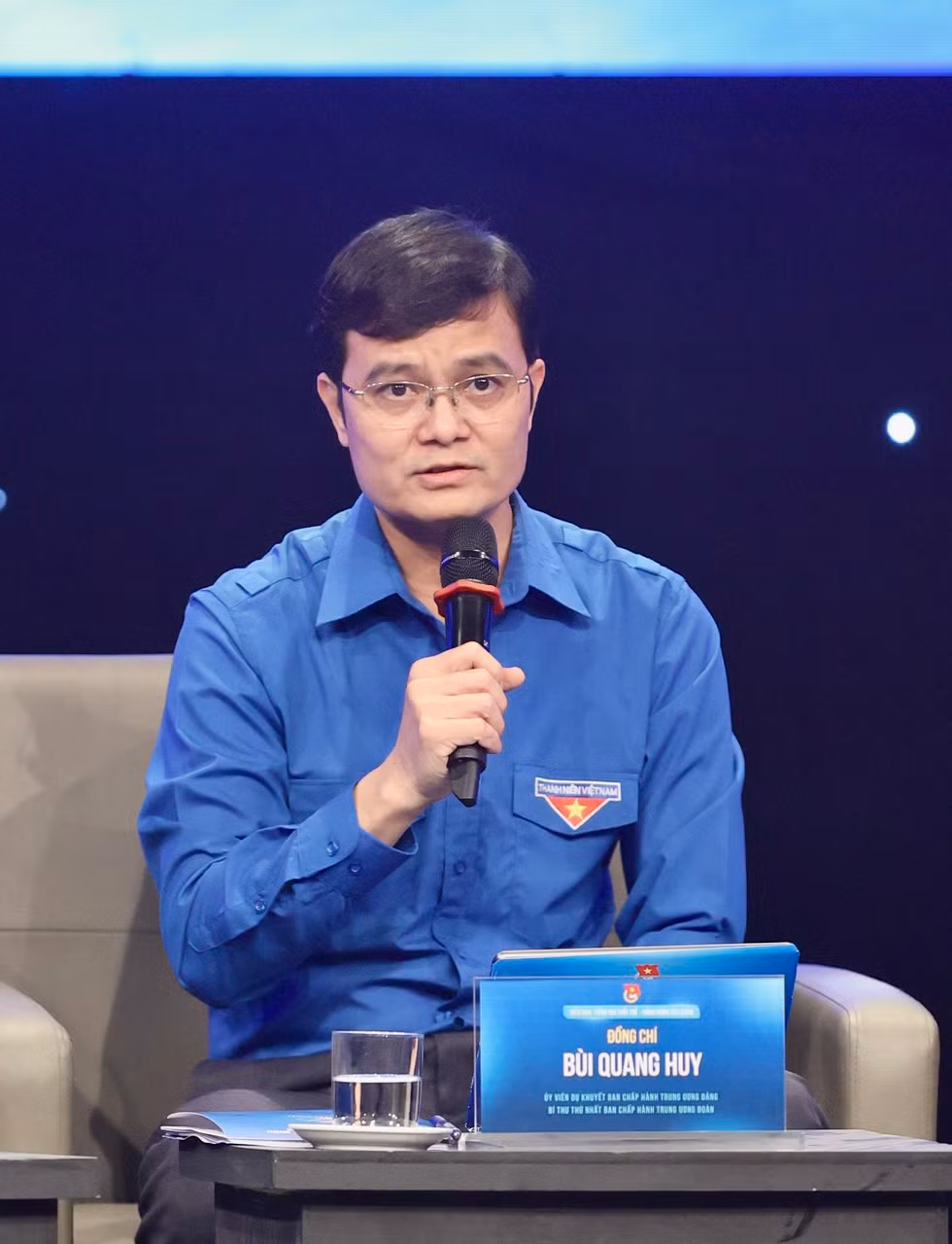 Bí thư thứ nhất T.Ư Đoàn Bùi Quang Huy cho rằng, sáng tạo là tính mới chứ không phải quy mô, sáng tạo sẽ giúp tăng thêm giá trị gia tăng, hiệu suất.