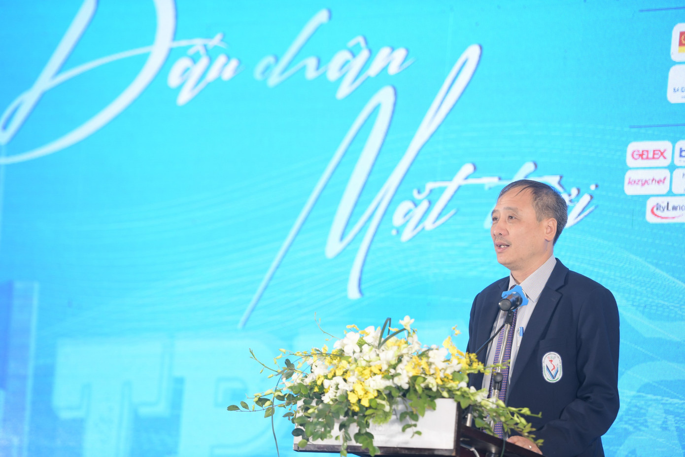 Ông Nguyễn Mạnh Hùng - Phó Chủ tịch Liên đoàn Điền kinh Đông Nam Á, Tổng thư ký Liên đoàn Điền kinh Việt Nam, Phó trưởng Ban tổ chức, Tổng giám sát Giải Vô địch Quốc gia Marathon và cự ly dài báo Tiền Phong lần thứ 65 năm – 2024.