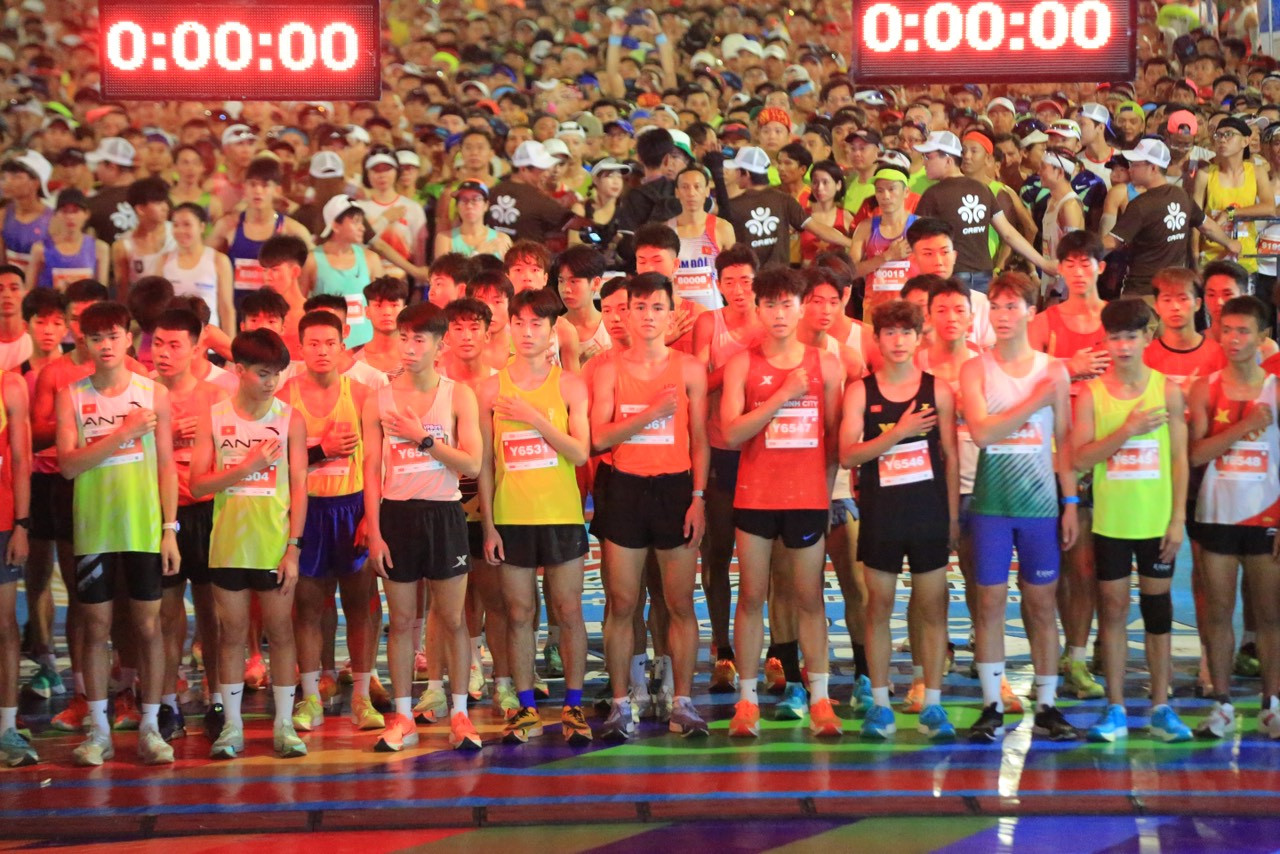 Tiền Phong Marathon 2024: Trên bục vinh quang ảnh 30