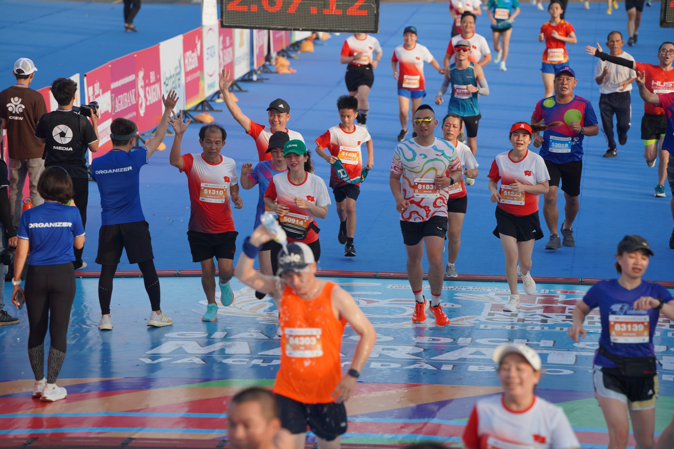 Tiền Phong Marathon 2024: Trên bục vinh quang ảnh 140