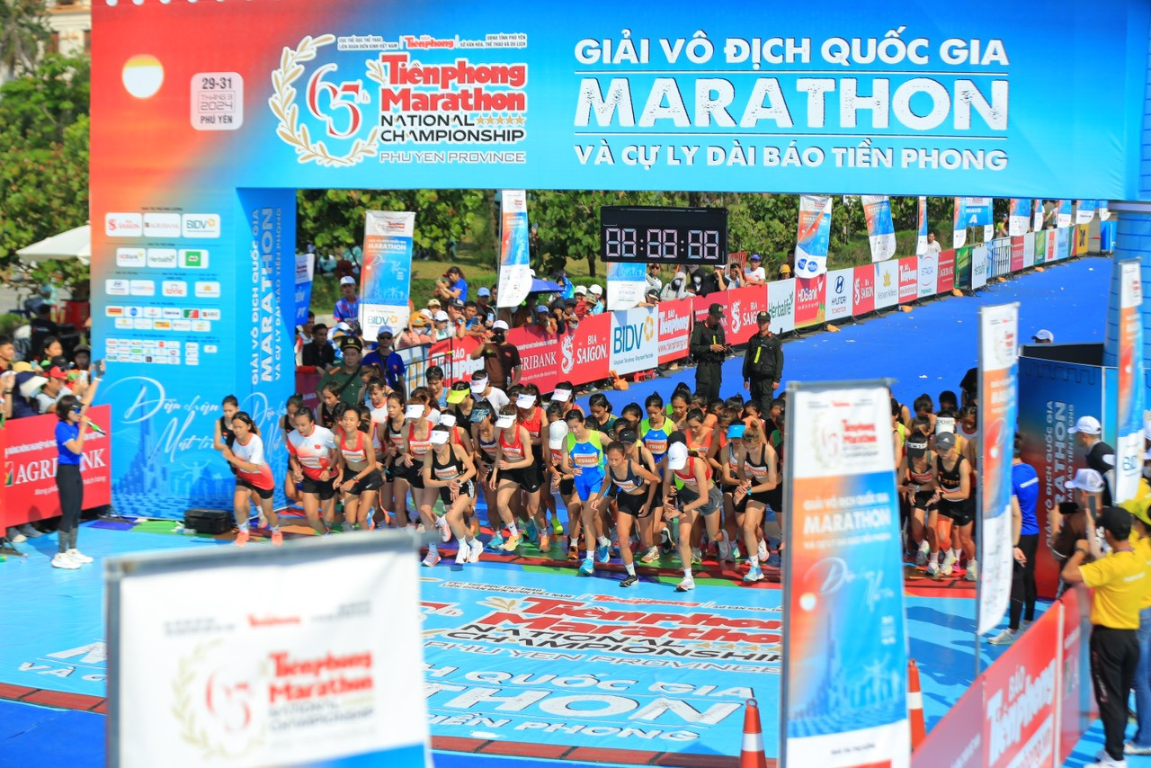 Tiền Phong Marathon 2024: Trên bục vinh quang ảnh 194