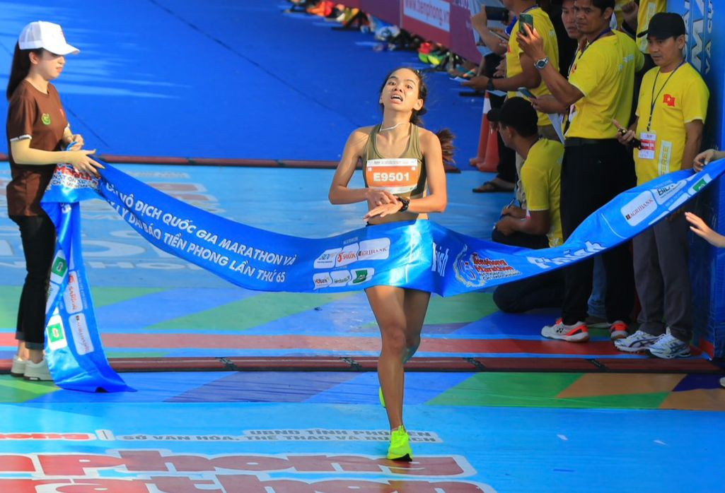 Tiền Phong Marathon 2024: Trên bục vinh quang ảnh 166